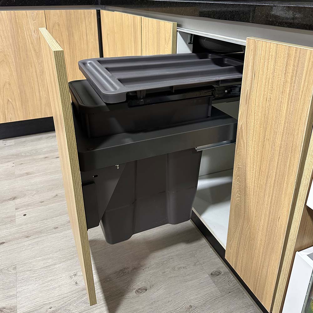 Basurero 1 Contenedor Extraíble con Tapa (30 L)